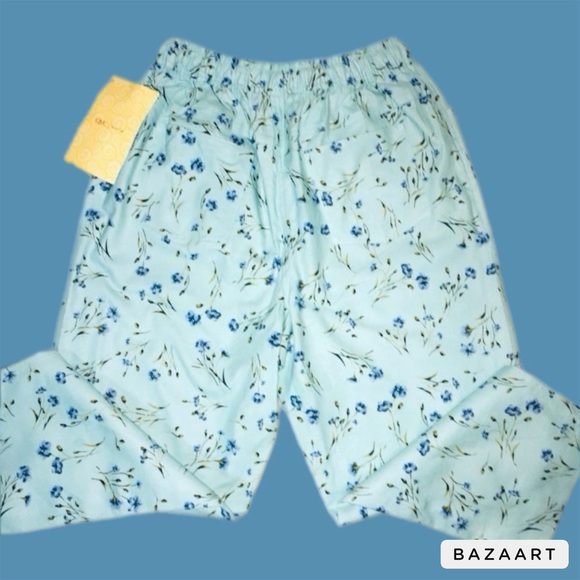 🌪️ NWT DENIM AND CO. Floral Print Capris - Picture 2 of 7